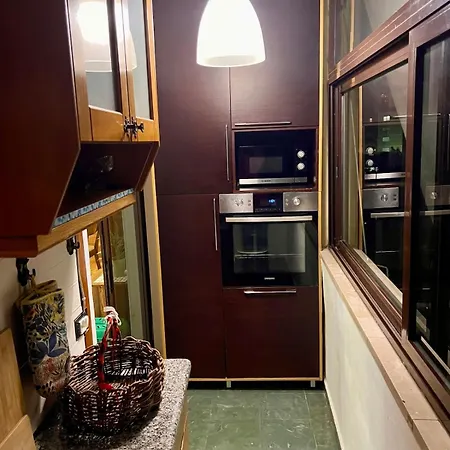 Cozy Close To The Center, Appartement Tirana