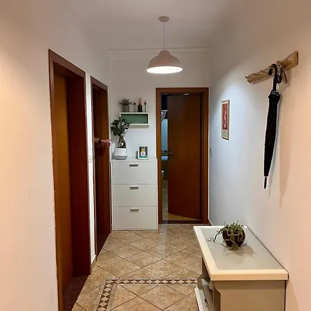 Cozy Close To The Center, Tirana